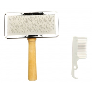Soft brush, wooden handle/metal bristles, 9 × 13 cm