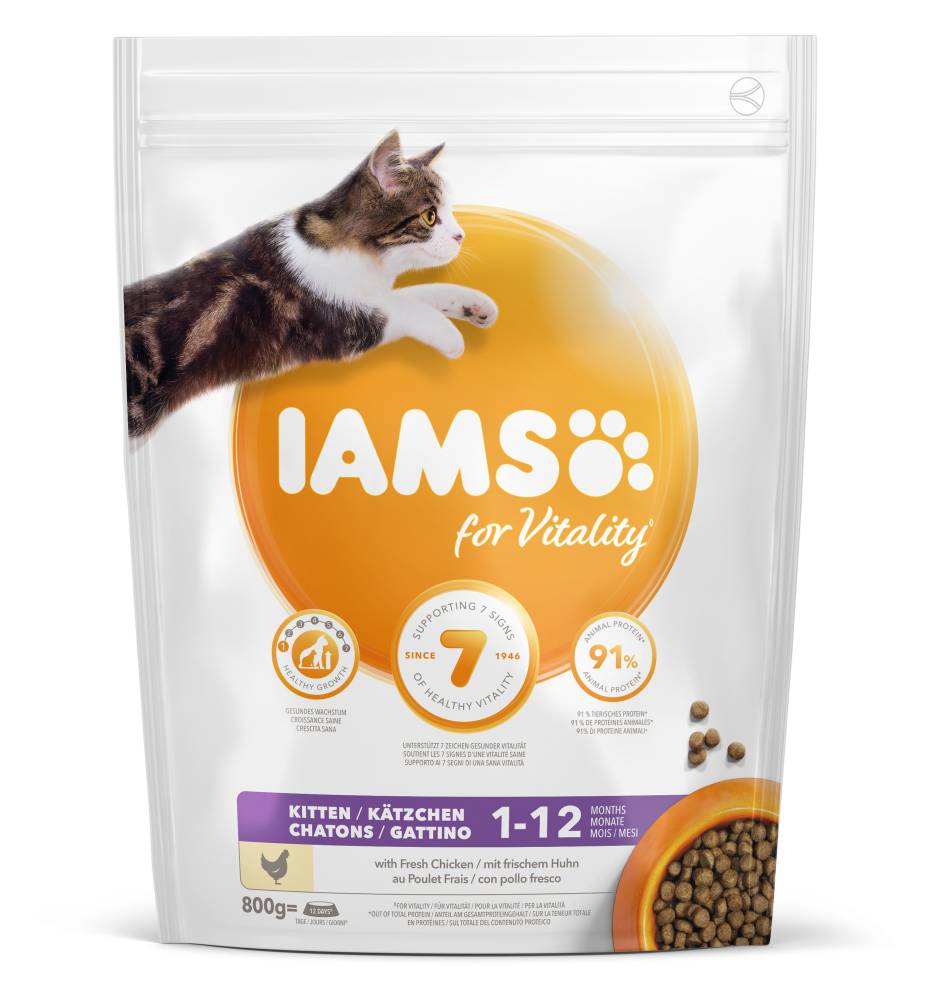 IAMS for Vitality dry cat food (kibble) specially for kittens with fresh chicken 800 g